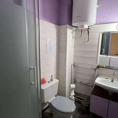 Lägenhet 2 Pieces Avec Terrasse, Parking, Proche Pour 4 Personnes - Fr-1-701-86 *